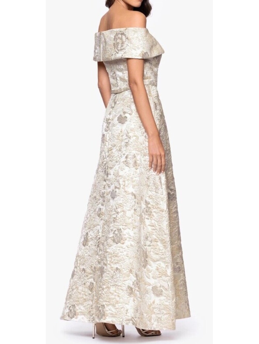 New Xscape Metallic Floral Brocade Off Shoulder Gown In Champagne Sz 8 $225 - Picture 2 of 10